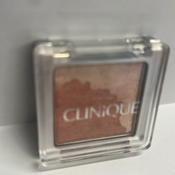 Clinique Fresh Bloom in Peony Travel Size - Picture 1 of 3